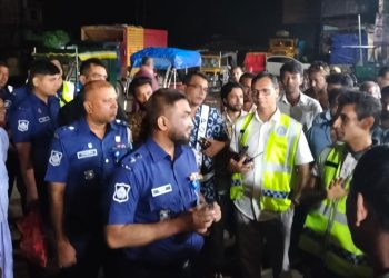 চাঁদাবাজি ছিনতাই ও অপ্রীতিকর ঘটনা এড়াতে মহাসড়কে নবাগত পুলিশ সুপার